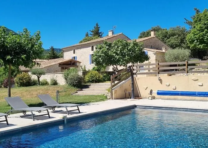 Mas De La Lance Bed and breakfast 4*