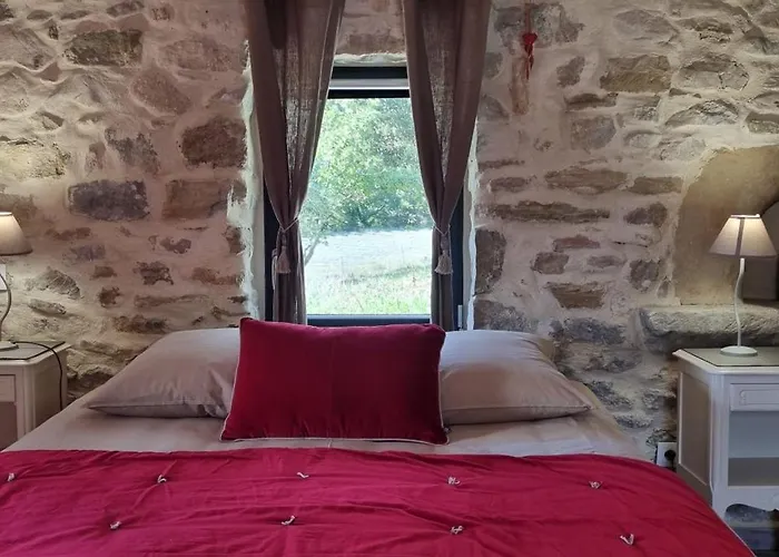 Mas De La Lance Bed and breakfast